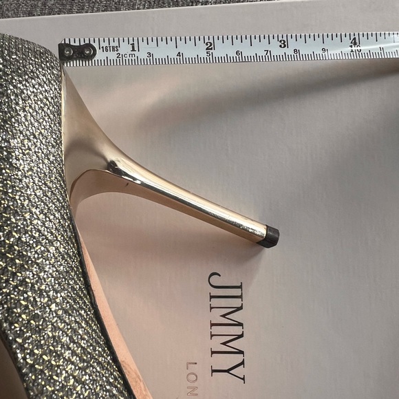 Gorgeous Jimmy Choo Light Bronze Glitter Heels size 8/38.5 in original box - Picture 9 of 9